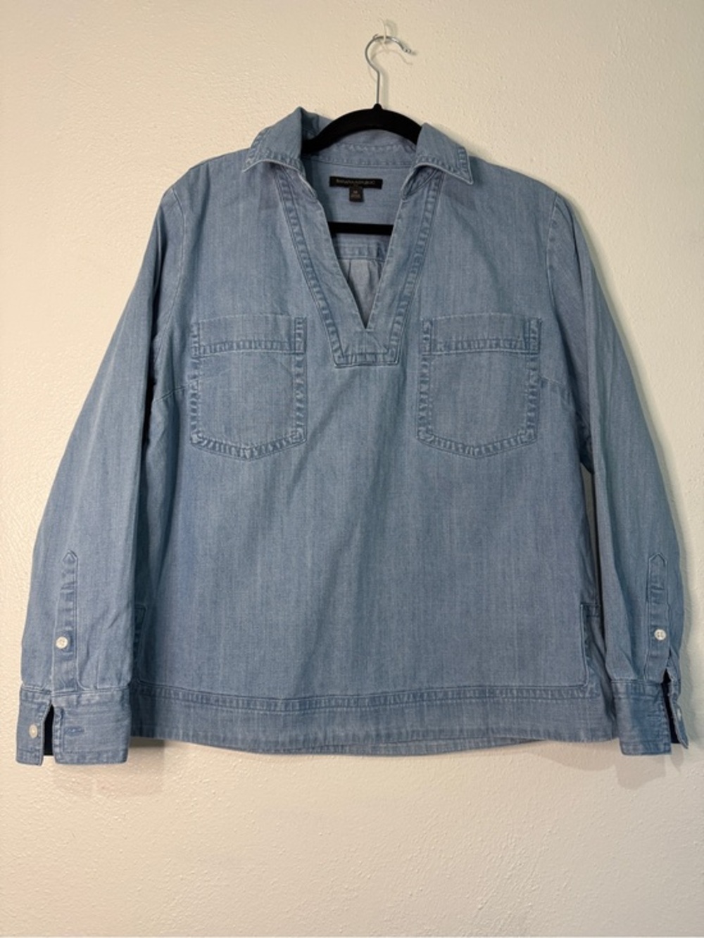 Banana Republic Light Blue, Long-Sleeved Denim Pullover. Sz M